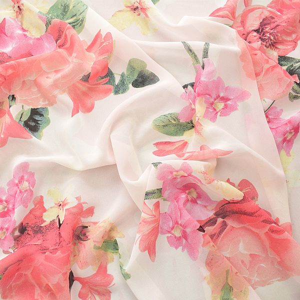 

1meters price,composite silk high viscose chiffon spring and summer printed fabric white pink safflower soft clothing fabrics, Black;white