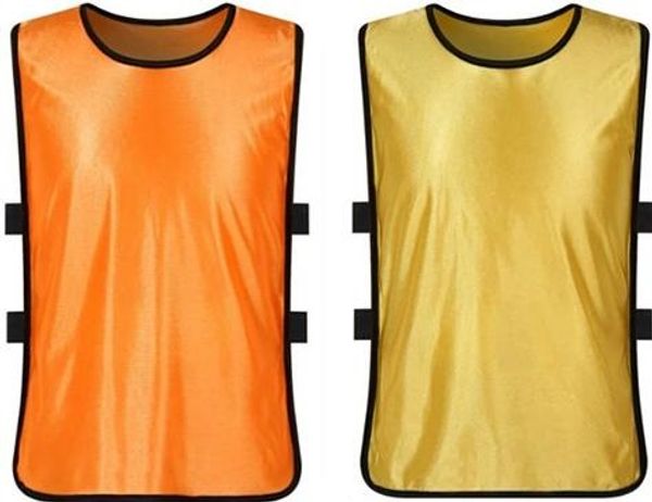 wholesale Personalità 2019 kid men football basketball training vest uniforme per bambini Abbigliamento per adulti personalizzato Abbigliamento da calcio personalizzato