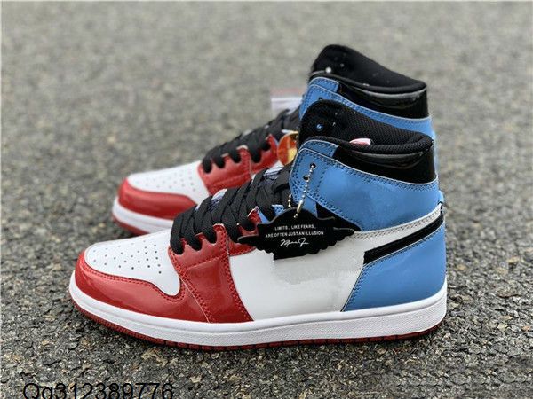 

2019 new release 1 high og fearless mens basketball shoes white university blue varsity red 1s designer sport sneakers