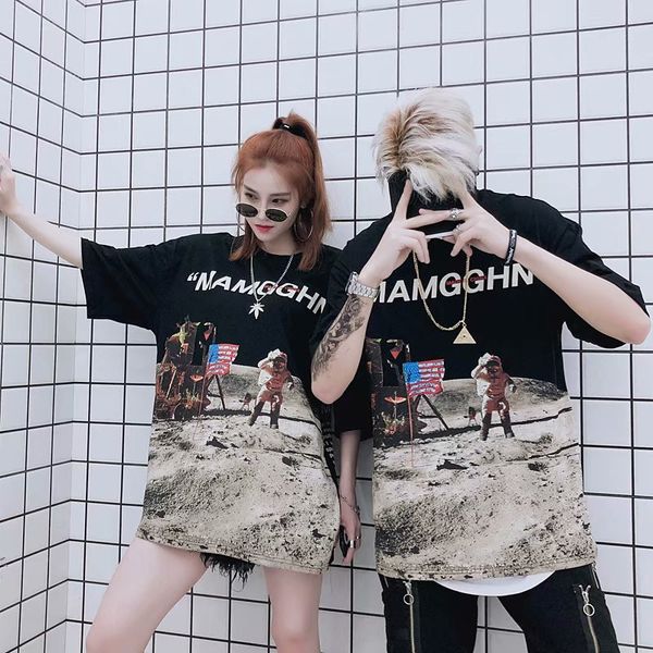

Log On To The Moon Print Mens Tshirt Summer Fashion Womens Short Sleeve Casual Couple Clothing