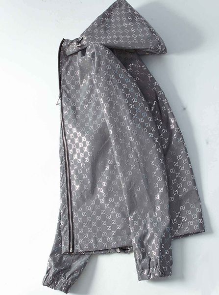 

2020 paris europe new men's medusa jacket classic men and women thin windbreaker reflective luxury hooded fluorescent wind, Black;brown