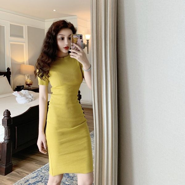 

hong kong-style retro feminine dress 2020 new summer slim mid-length black tight skirt tide, White;black