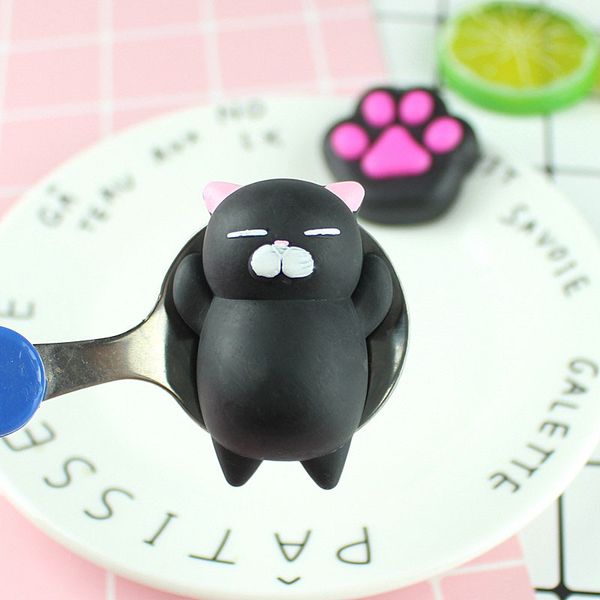 Kostenloser Versand Japanische Super süße schöne Kitty Cat Pfote Pinch Spielzeug Kreativer Stressabbau Entlüftungsball Heikles Spielzeug