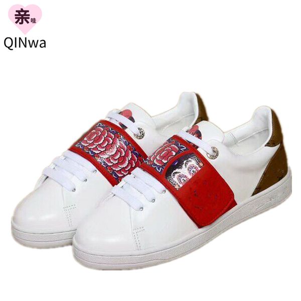 

simple style shows the fashion trend fabric: imported cowhide inside: original rubber outsole of sheepskin, with removable latex, Black