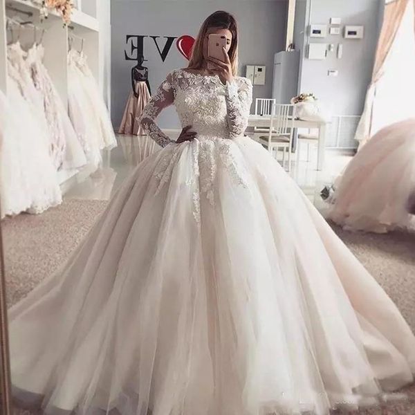 Acheter 2019 Robes De Mariée Princesse Vintage Jupe Bouffante Manches Longues En Dentelle Appliqued Tulle Dhgate Robes De Mariée Blanche Plus La