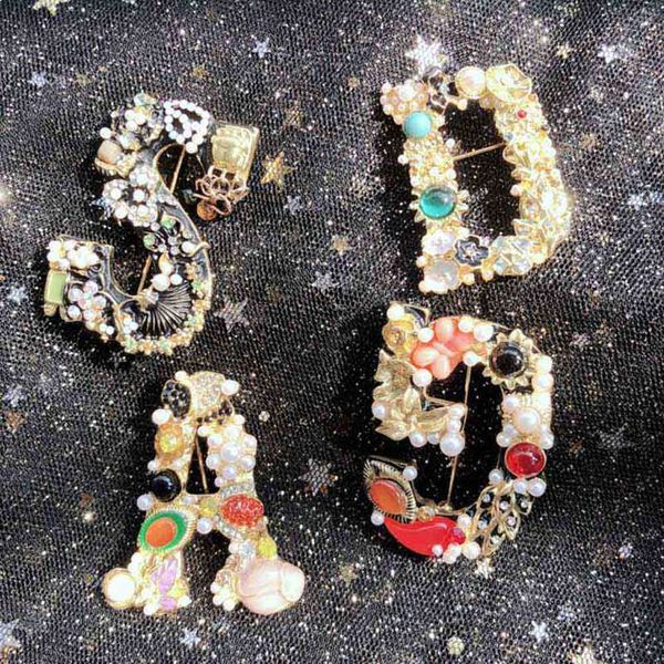 

luxury pearl rhinestone letter brooch painting oil gold flower brooch pin for women girls creative jewelry accessories, Gray