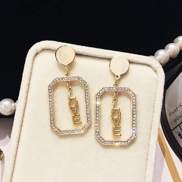 

Роскошные Шарм Кисточкой Стад Дизайнерские Серьги Женщины Кристалл Мотаться Люс