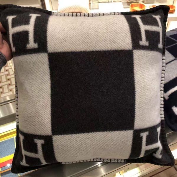 

new arrivel vintage fleece pillowcase letter h print european pillow cover covers wool throw pillow case 45x45cm