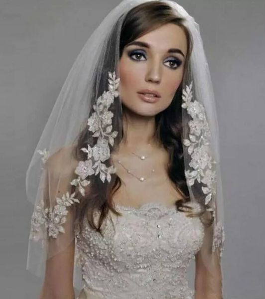 Vintage Lace Short Elbow Length Wedding Veils Tulle Lace Edge