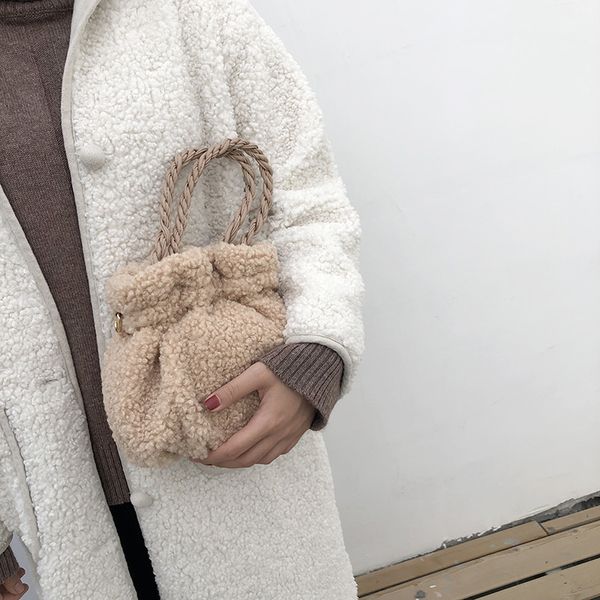 

plush women's bag 2020 winter new korean cute lamb wool small bag bucket portable messenger furry fluffy