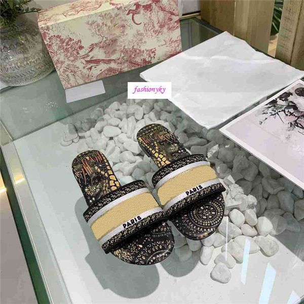 

fashion dazzle flowers slippers summer woman beach alphabet slippers designer rough sandals knitted cloth embroidery woman shoes, Black