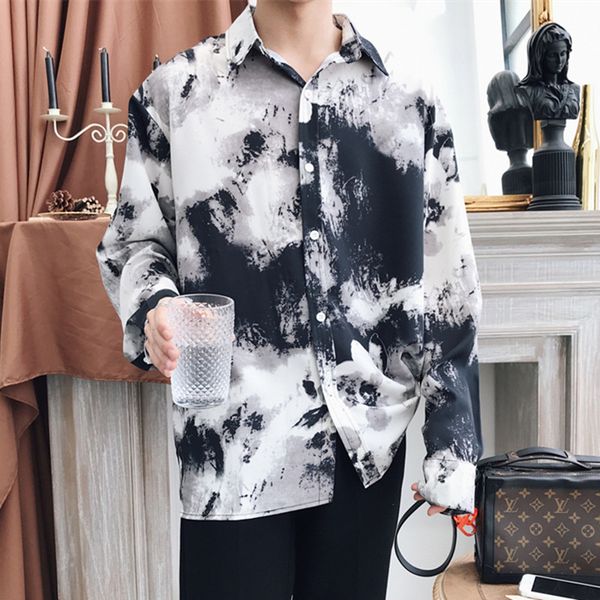 

2019 spring and summer new listing trend handsome korean version of the campus wind couple casual snakeskin shirt loose cotton, White;black