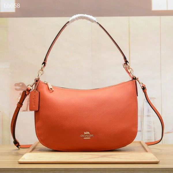 

2020 fashion shoulder bag shipment retro ladies pure color british wind leisure cow leather fashion handbag shoulder bag