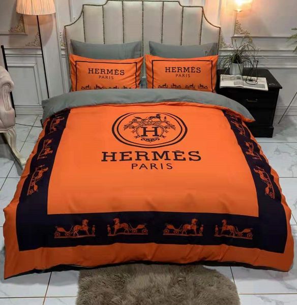 Branded Cotton Bedding Sets Bee Letter Printed Pattern Soft Bed