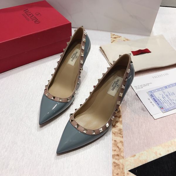 

Новое летнее платье женская обувь дань сандалии t ремень ультра плоские сандалии