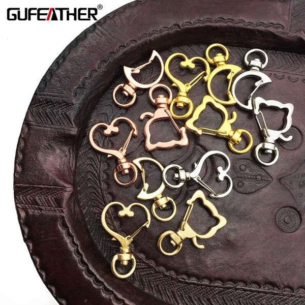 

gufeather m276,cat moon heart lobster buckle,epoxy resin metal frame,gold pendant bezel setting,keychain pendant,jewelry making