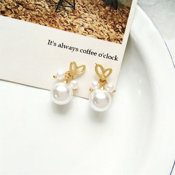 

fashion metal only beautiful pearl earrings personality aesthetic daily wear take a fair maiden temperament of lasting appeal st, Golden;silver