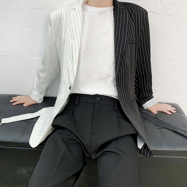 

2019 winter new korean version of the loose fashion pair of stripes trend personality design hair stylist slim casual suit, White;black