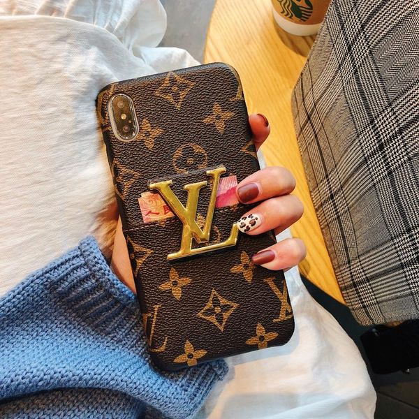

Whole ale luxury de igner phone ca e for iphone 6 7 8plu x max xr pu leather with tand and card lot quare fa hion de igner phone ca e
