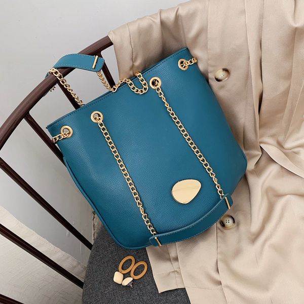 

мешок большой емкости женщина 2020 новая весна и лето небольшой свежий моды большой мешок корейской версии диагональной дикого ведре