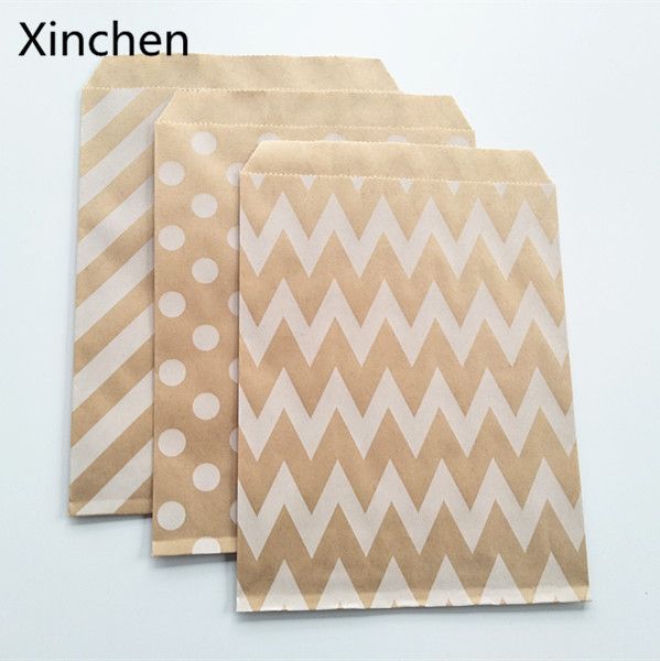 

25pcs/lot 13x18cm dots stripe kraft paper packaging bag paper cookie bags pouches wrappers cupcake candy bag gift