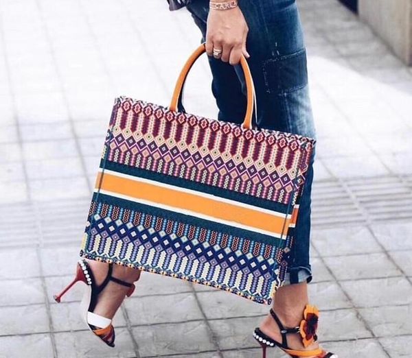

2019 fashion colorful jacquard canvas handbag shopping bag canvas fabric double handle design large shoulder strap large capacity crossbody