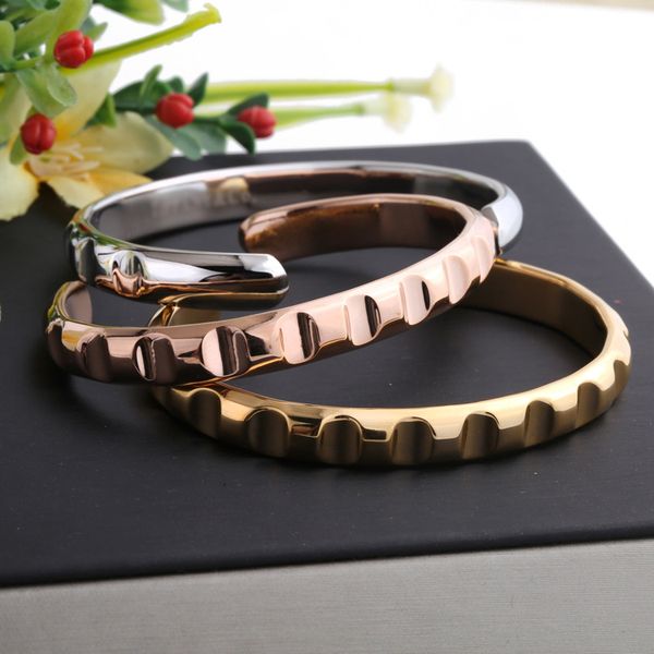 

2020 titanium steel jewelry wholesale bump c-shaped designer bracelet couple models stainless steel friendship bracelet jewelry wholesale, Black