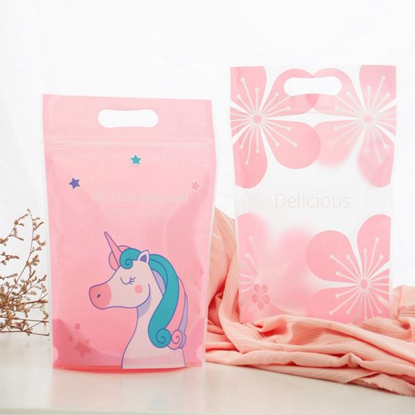 

50pcs/lot unicorn pink theme party gift bag party decoration plastic candy bag loot for kids festival supplies
