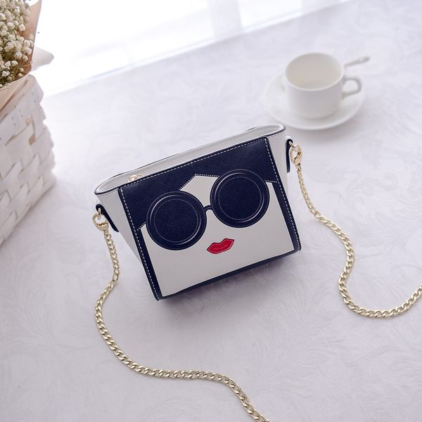 

new female package korean version of smiling face digital printing shoulder messenger bag chain small bag