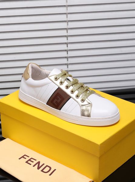 

fast delivery high-end luxury men's casual sports hiking shoes triple fashion design brand comfortable platform men's shoes size, Black