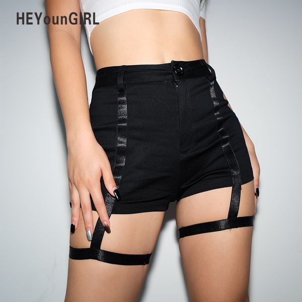 pantaloncini corti aderenti