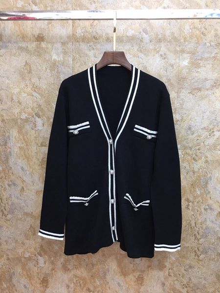 

2019 winter new women loose striped v-neck side cardigan 924, White