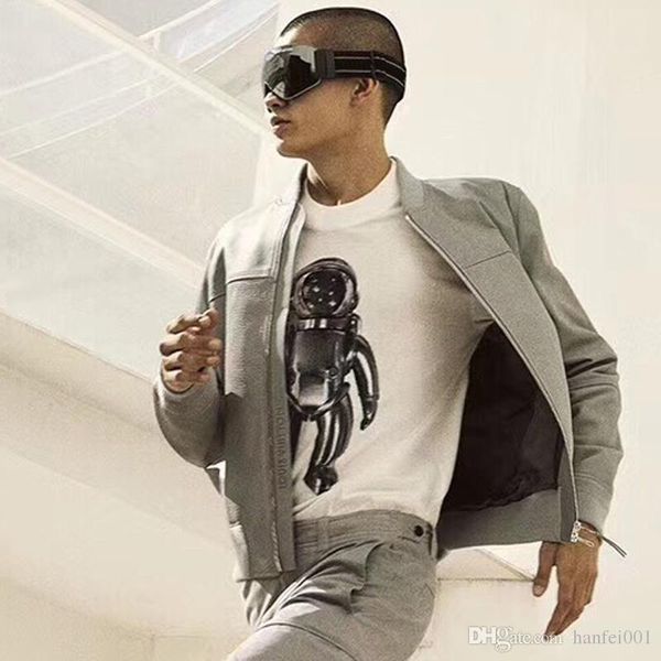 

19ss france astronaut t-shirt men women casual fashion hip hop short sleeves summer street cool cotton tee skateboard vwesion hfymtx553, White;black