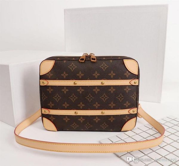 

lovuitto designer soft trunk messenger mm shoulder bag monogram new m68494 size: 26x21x4.5cm