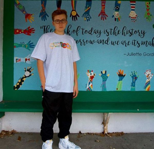 

brand women rainbow color letters t shirts womens designer clothing brand t shirts summer fashion bible print tee casual women shirt s-xl, White