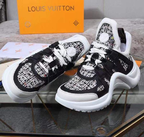 

ss7 new limited edition chao brand women 's casual shoes ,fashion single shoes ,original box packaging ,size :35 -40, Black