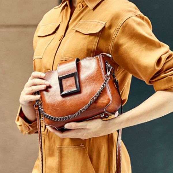 

new lady's waxed cowhide large capacity chain square clasp bag single shoulder slant leather handbag for ladies small square bag