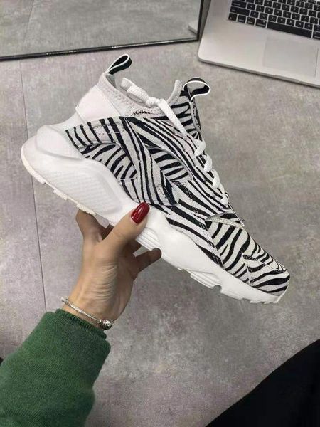 

2020 huarache zebra running shoes men women black white stripe sports shoes