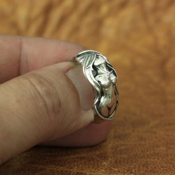 

linsion 925 sterling silver naked angel ring charms biker punk ring ta162 us size 7 to 15, Golden;silver
