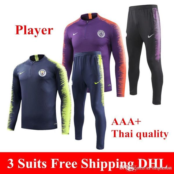 tracksuit with zip pockets