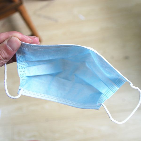 

50 pcs disposable face masks thick 3-layer masks with earloops for salon mouth mask party masks