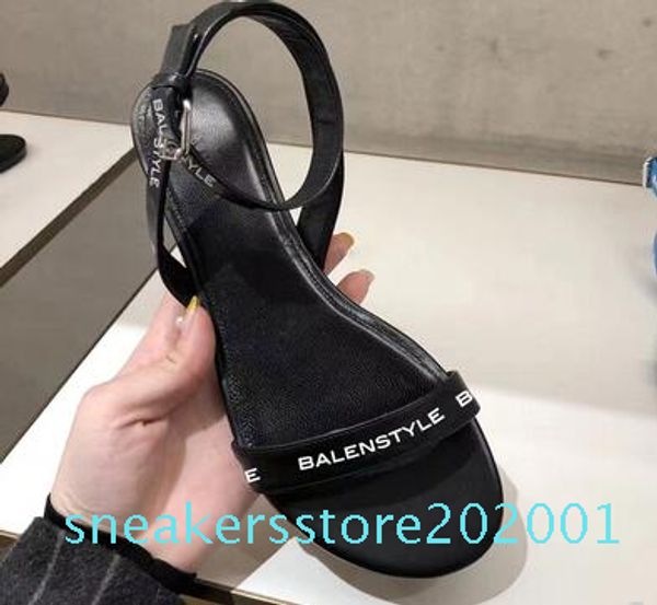 

2019 ladies flat sandals designer design slide female slippers gladiator leather ladies drag letter decoration, Black