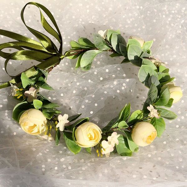 

handmade цветок женщины волос аксессуар белый цветок корона для девочек boho головной убор лоб мода головной убор пляж венок