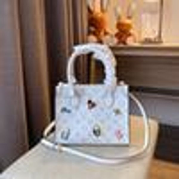 

new genuine leather fashion chain shoulder bags handbag presbyopic mini wallets mobile card holder purse g204, Black