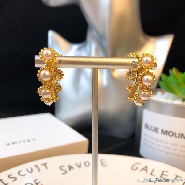 

designer earrings preclous earrings new 2019 luxury fashion accessories pearl flower earrings design unique retro avant-garde 18k gold, Golden;silver