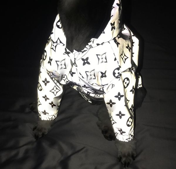 

собака пальто моды водонепроницаемый корпус письмо светоотражающие полная печать однобортный плащ закон борьба пегу шнауцеры любимчика водон