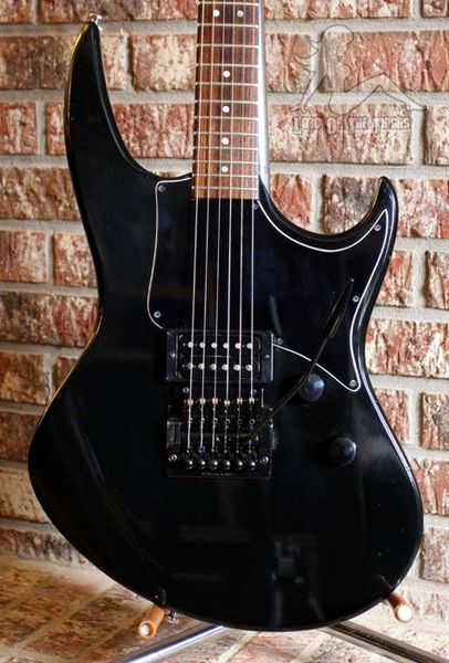 

rare gt glenn tipton 1984 black electric guitar, locking nut & kahler tremolo bridge, black hardware, single bridge pickup