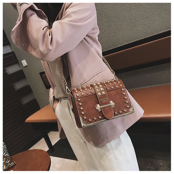 

women's shoulder bag rivet decoration lady handbag fashion chain handbag casual wild ladies messenger bag wholesale