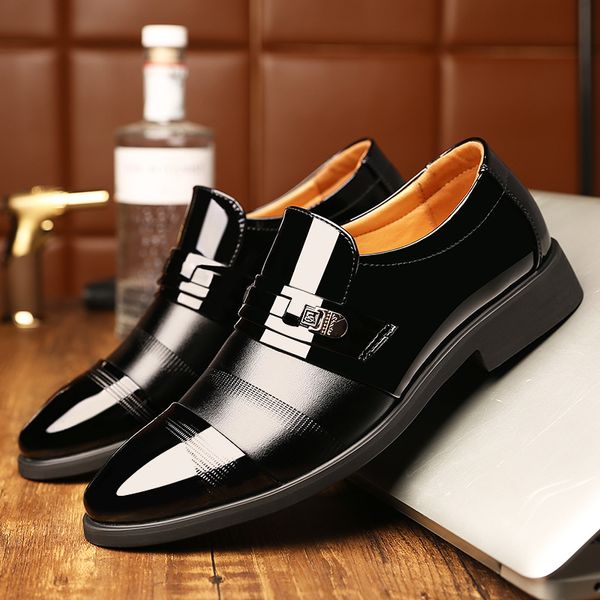 

hidden heels 6cm patent leather dress slip on men shoes business office shoes men leather formal zapatos elegante fashion, Black