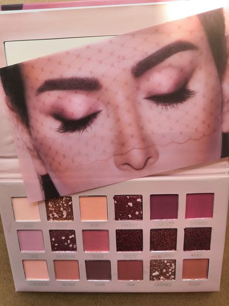 

New beauty makeup palette moji nude 18 color eye hadow palette matte himmer pvc package real photo 12 pc dhl hipping